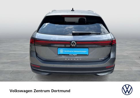 Volkswagen Passat Variant, 2025