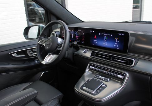 Mercedes-Benz V 300, 2024