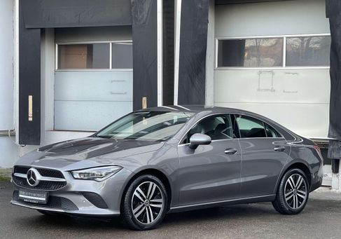 Mercedes-Benz CLA 220, 2022