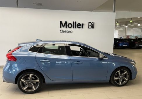 Volvo V40, 2016