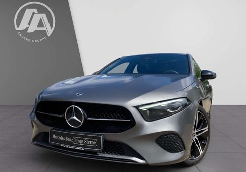 Mercedes-Benz A 200, 2025