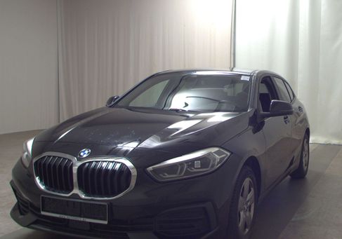 BMW 118, 2024 2