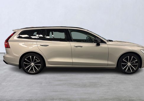 Volvo V60, 2025