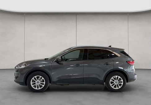 Ford Kuga, 2022