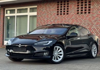 Tesla Model S, 2017