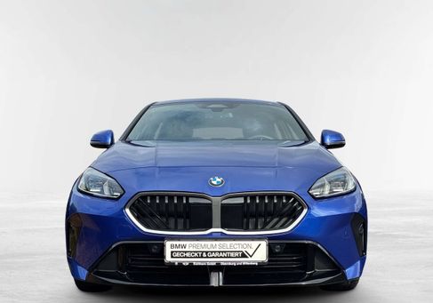 BMW 120, 2025 2