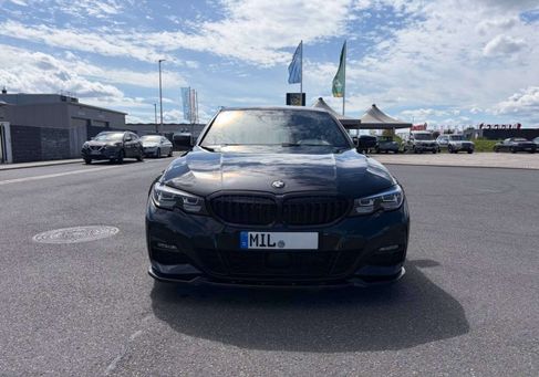 BMW 330, 2021 3