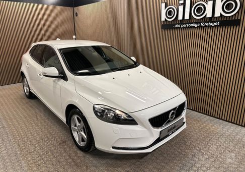 Volvo V40, 2017