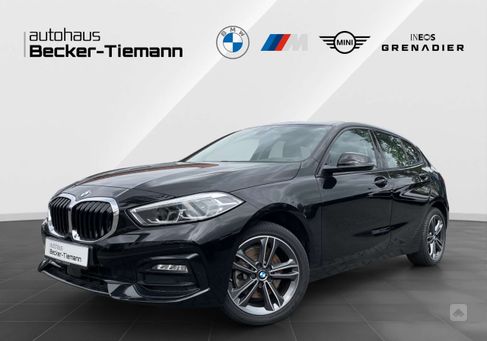 BMW 118, 2022