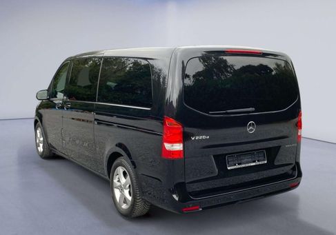 Mercedes-Benz V 220, 2023