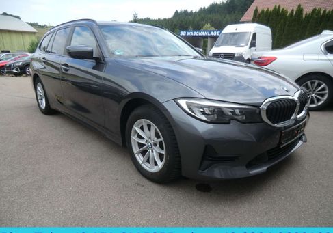 BMW 318, 2022