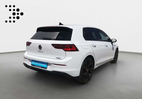 Volkswagen Golf, 2024 3