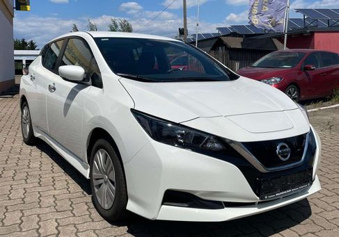 Nissan Leaf, 2021 3