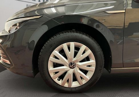Volkswagen Golf, 2024 2