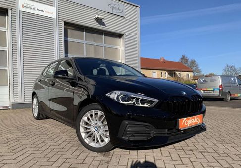 BMW 120, 2021