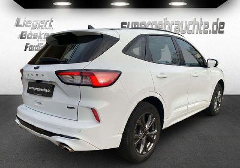 Ford Kuga, 2022