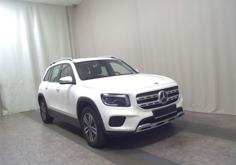 Mercedes-Benz GLB 200, 2021