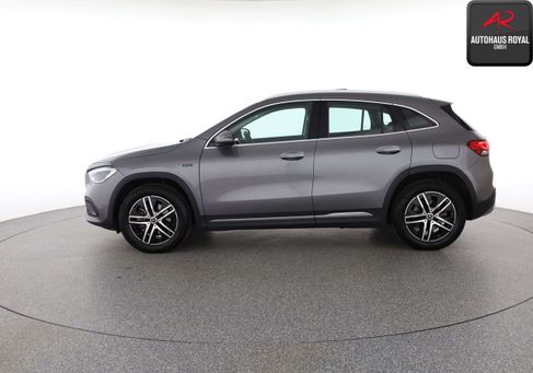 Mercedes-Benz GLA 250, 2020
