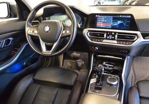 BMW 320, 2021