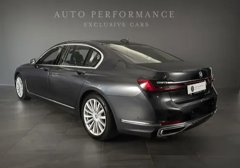 BMW 730, 2020