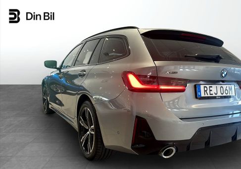 BMW 330, 2025
