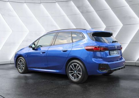 BMW 220, 2022