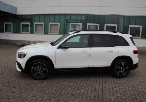 Mercedes-Benz GLB 180, 2022