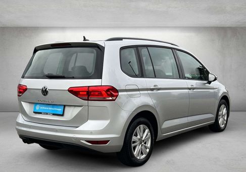 Volkswagen Touran, 2024 3