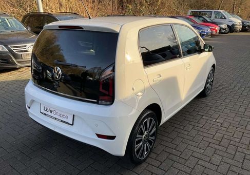 Volkswagen up!, 2022