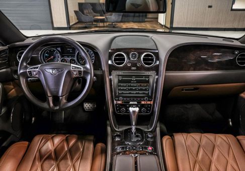 Bentley Flying Spur, 2016