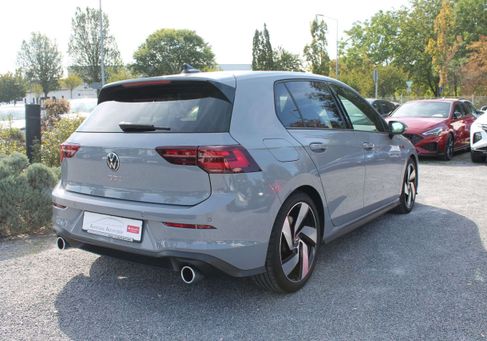 Volkswagen Golf, 2021 3