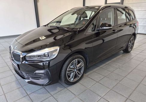 BMW 218, 2021 3