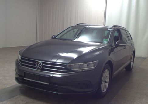 Volkswagen Passat, 2022