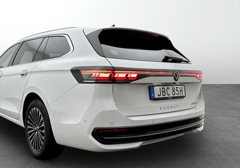 Volkswagen Passat Variant, 2025 3