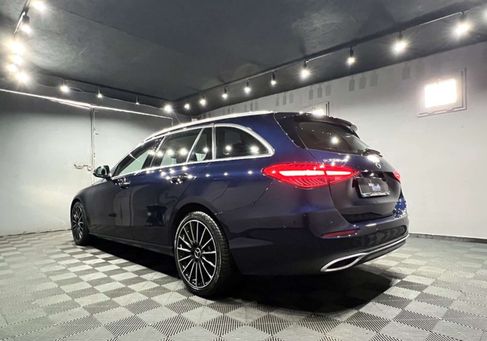 Mercedes-Benz C 300, 2022