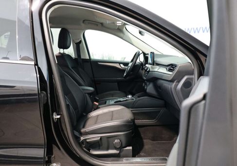 Ford Kuga, 2020