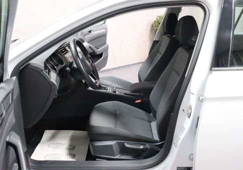 Volkswagen Passat Variant, 2023 3