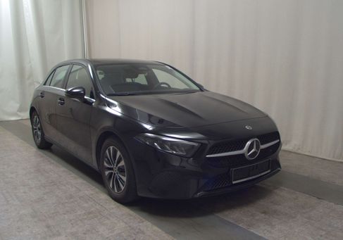 Mercedes-Benz A 180, 2023 3