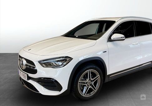 Mercedes-Benz GLA 250, 2021