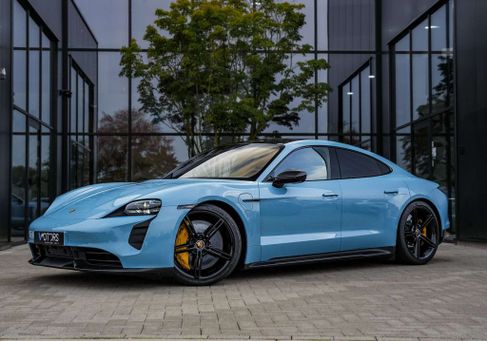 Porsche Taycan, 2020