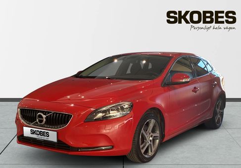 Volvo V40, 2018