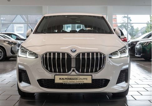 BMW 225, 2022