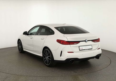 BMW 220, 2021