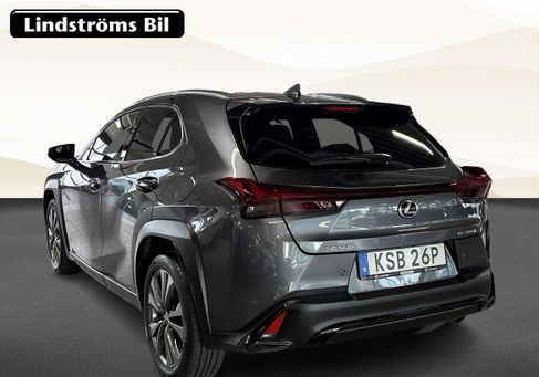 Lexus UX, 2025 3
