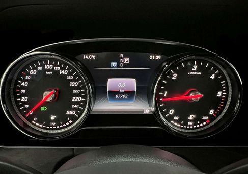 Mercedes-Benz E 220, 2017