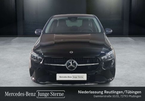Mercedes-Benz B 200, 2026
