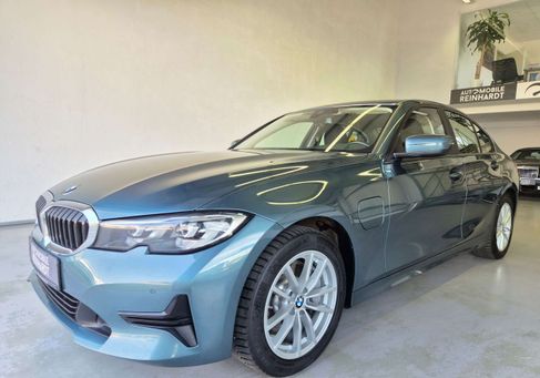 BMW 330, 2021