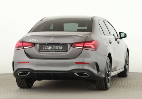 Mercedes-Benz A 250, 2022