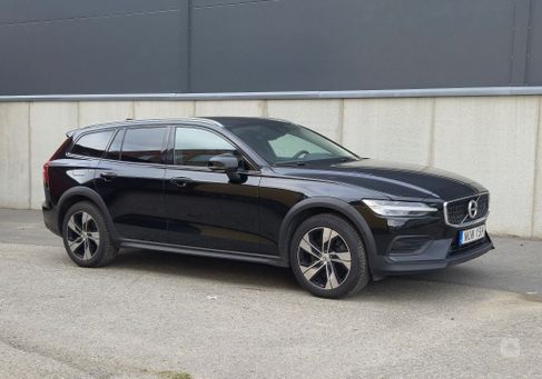 Volvo V60 Cross Country, 2022
