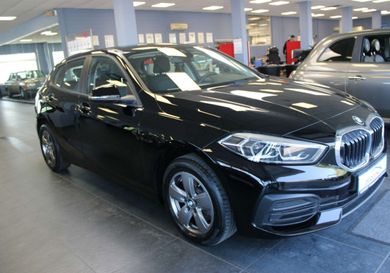 BMW 118, 2022